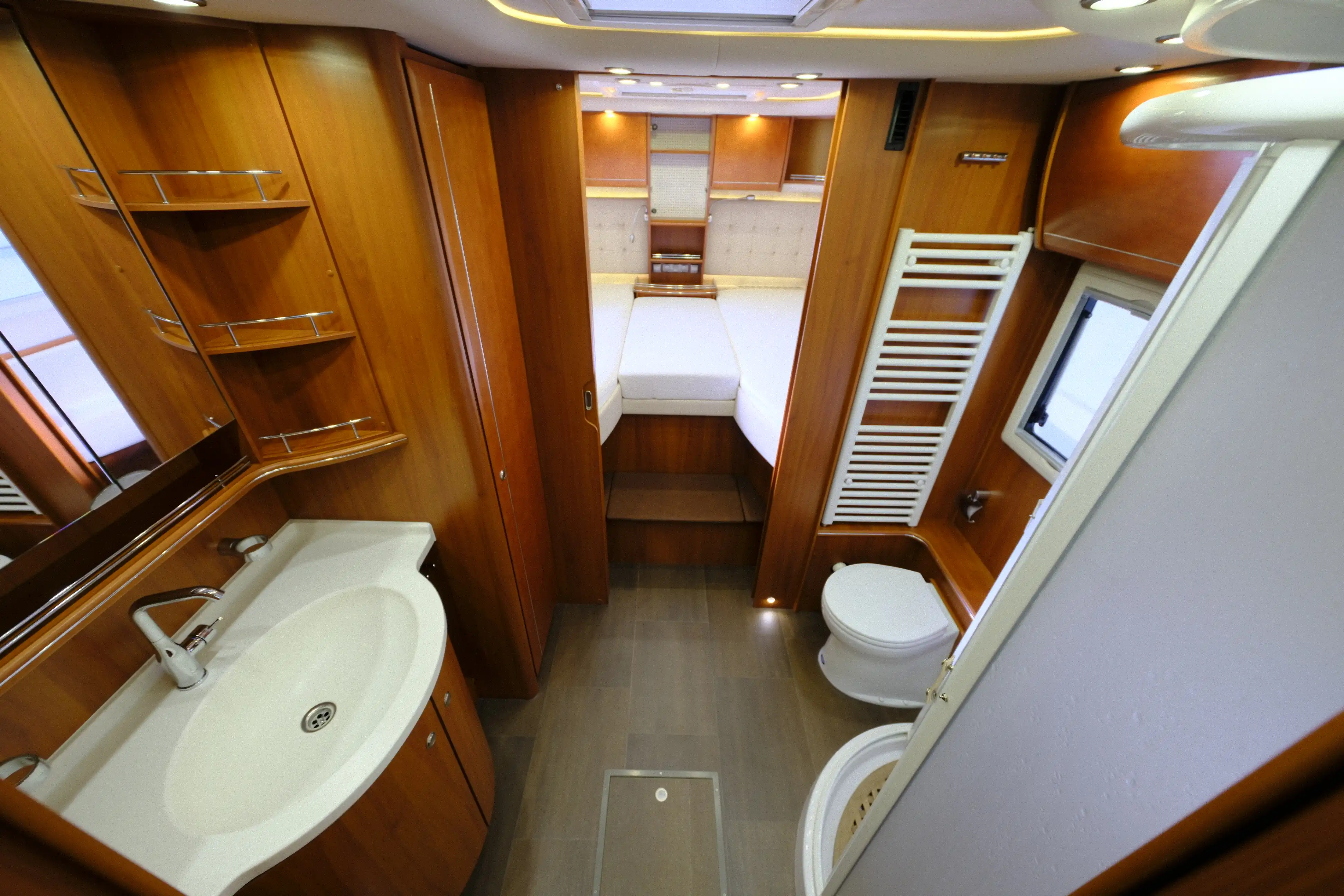 CONCORDE Liner Plus 890 L